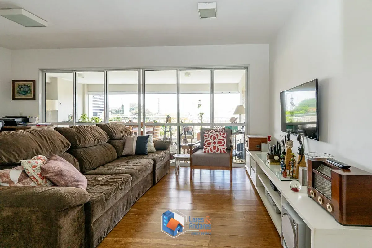 Apartamento, 3 quartos, 160 m² - Foto 2