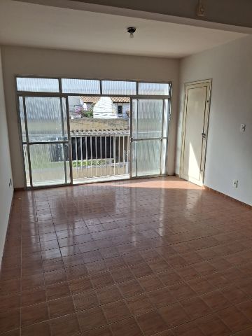 Apartamento 3 quartos e 3 banheiros, à venda ou para alugar, no bairro Centro em Campos dos Goytacazes