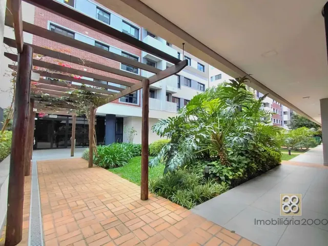 Apartamento 2 quartos e 2 banheiros, para alugar, no bairro Santo Inácio em Curitiba