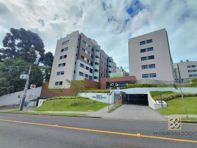 Apartamento 2 quartos e 2 banheiros, para alugar, no bairro Santo Inácio em Curitiba