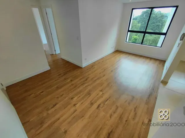 Apartamento 2 quartos e 2 banheiros, para alugar, no bairro Santo Inácio em Curitiba
