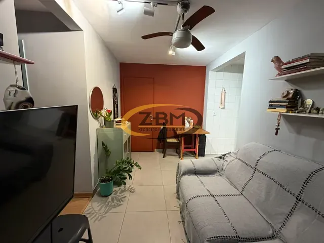 Apartamento 2 quartos e 2 banheiros, à venda, no bairro Vila Filipin em Londrina