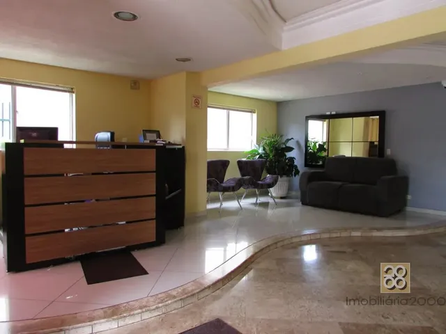 Apartamento 1 quarto e 1 banheiro, para alugar, no bairro Centro em Curitiba