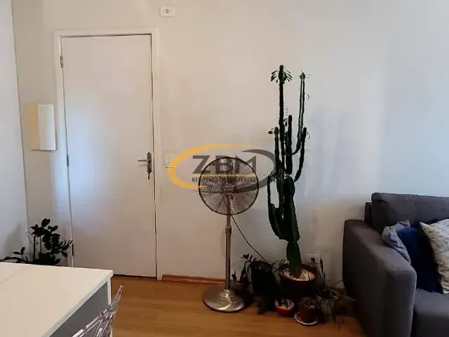 Apartamento 2 quartos e 1 banheiro, à venda ou para alugar, no bairro Ouro Verde em Londrina