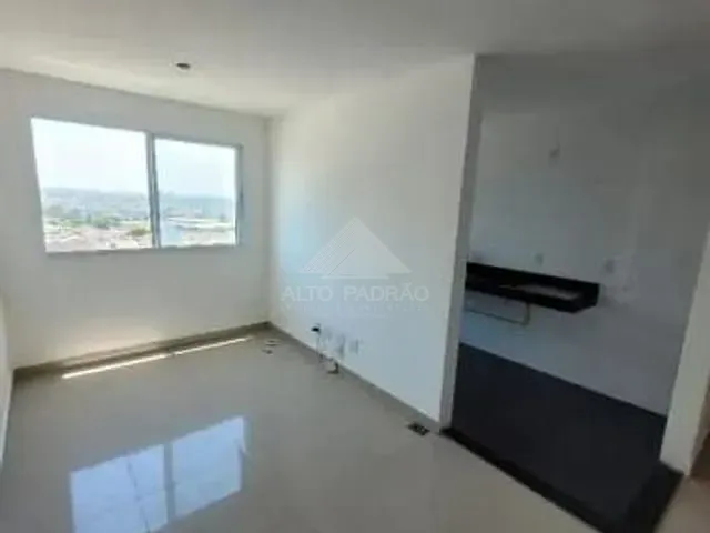 Apartamento 2 quartos e 1 banheiro, à venda, no bairro Parque São Vicente em Mauá