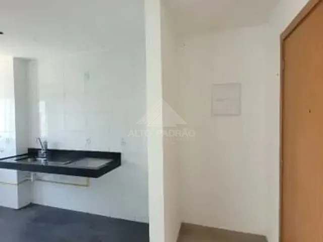 Apartamento 2 quartos e 1 banheiro, à venda, no bairro Parque São Vicente em Mauá
