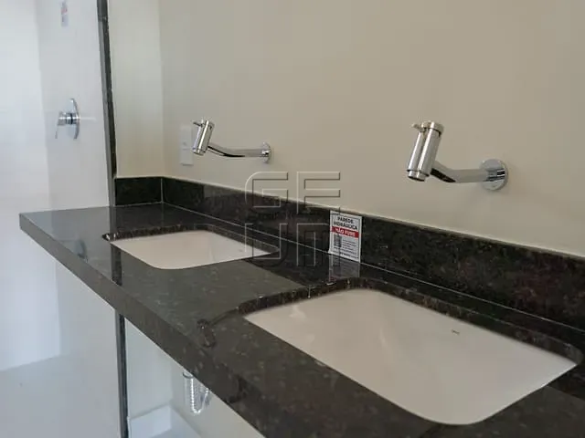 Apartamento 3 quartos e 2 banheiros, à venda, no bairro Centro em Londrina