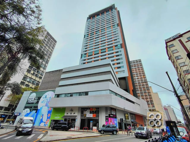 Apartamento 1 quarto e 1 banheiro, para alugar, no bairro Centro em Curitiba