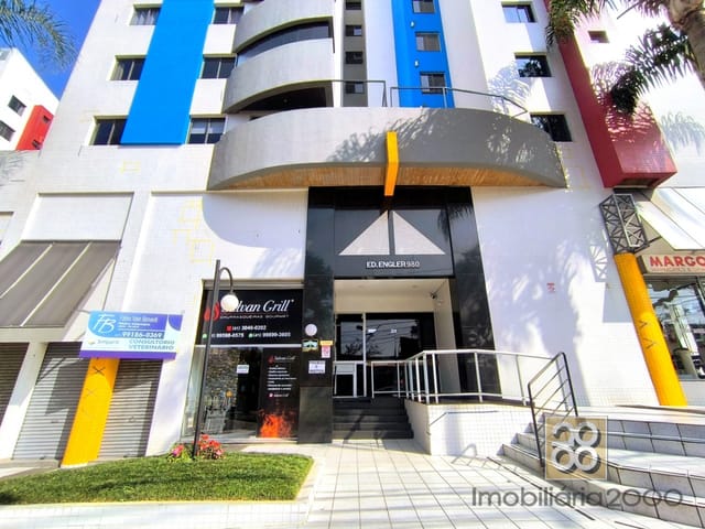 Apartamento 3 quartos e 2 banheiros, para alugar, no bairro Rebouças em Curitiba