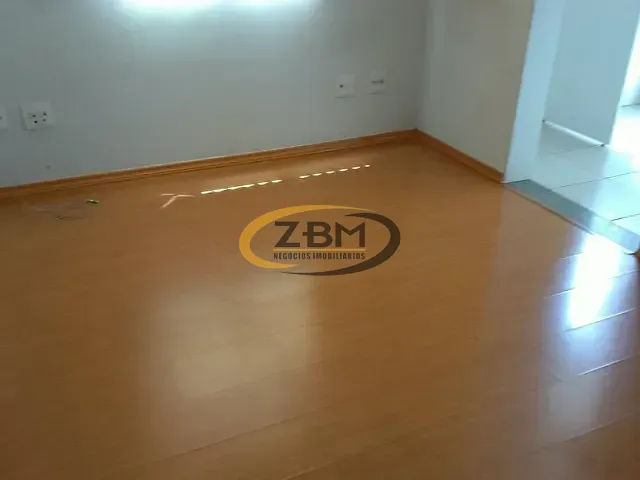 Apartamento 2 quartos e 1 banheiro, para alugar, no bairro Centro em Londrina