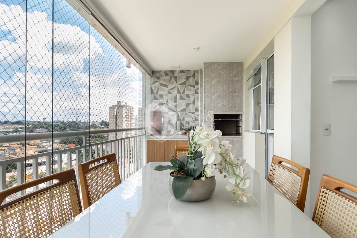 Apartamento à venda com 3 quartos, 80m² - Foto 2