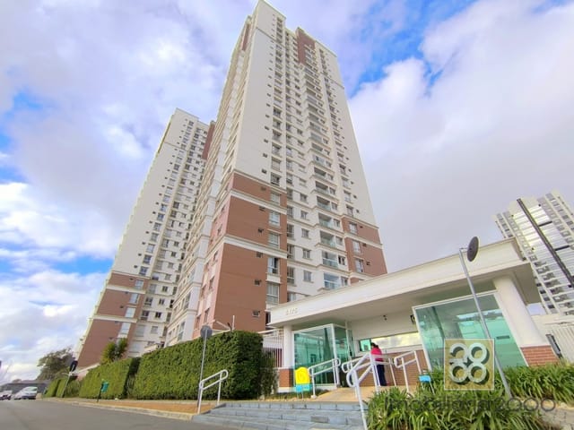 Apartamento 3 quartos e 2 banheiros, para alugar, no bairro Ecoville em Curitiba