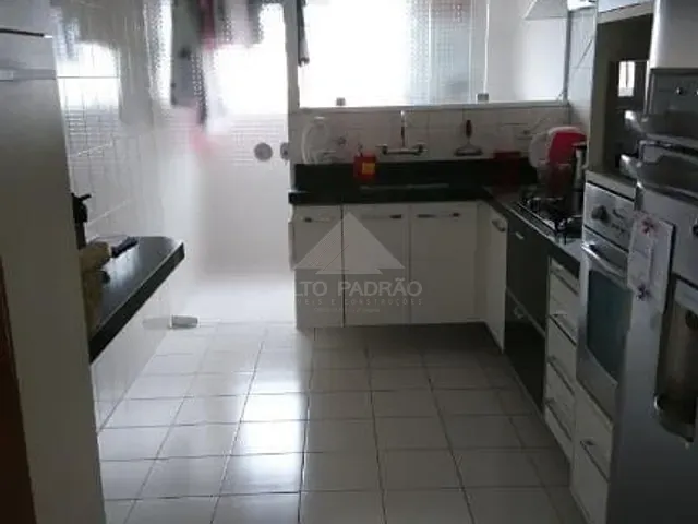Apartamento 2 quartos e 1 banheiro, à venda, no bairro Vila Assis Brasil em Mauá
