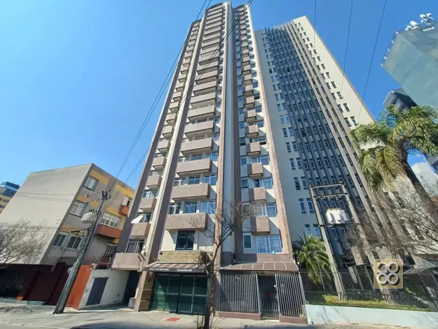 Apartamento 1 quarto e 1 banheiro, para alugar, no bairro Centro em Curitiba