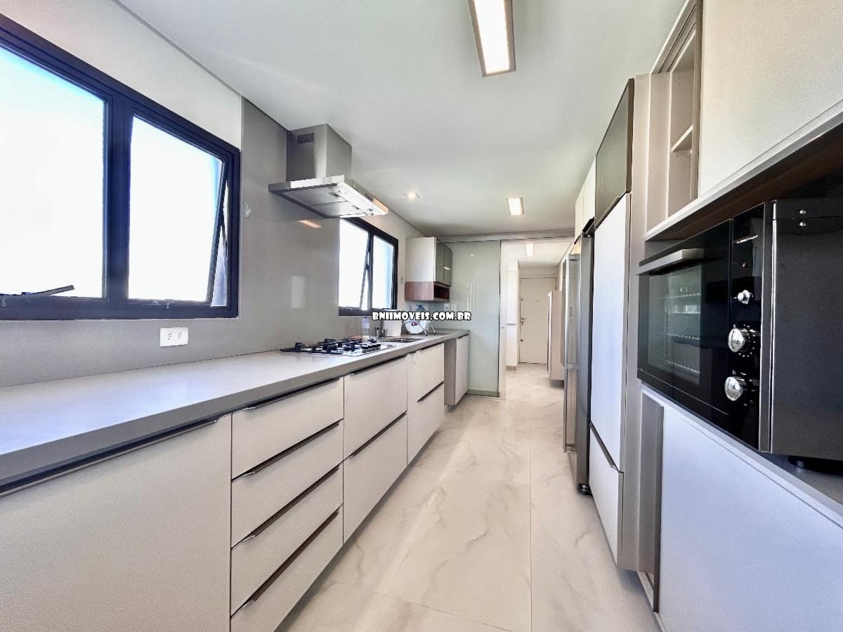 Cobertura à venda com 3 quartos, 291m² - Foto 4