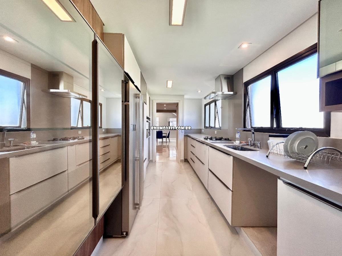 Cobertura à venda com 3 quartos, 291m² - Foto 5