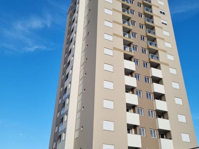 Apartamento 2 quartos e 1 banheiro, à venda, no bairro Panazzolo em Caxias do Sul