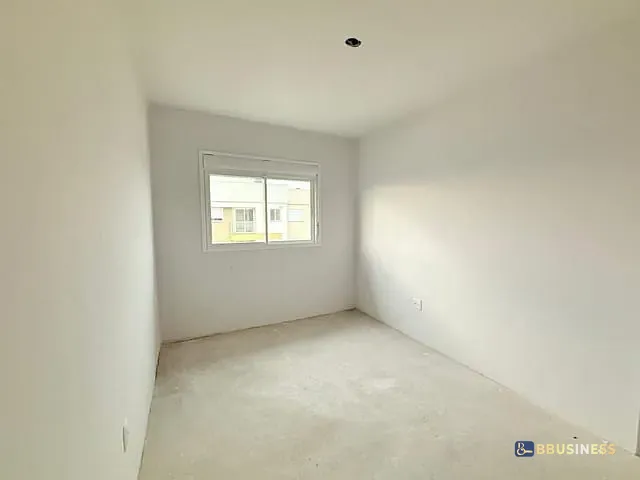 Apartamento 2 quartos e 1 banheiro, à venda, no bairro Panazzolo em Caxias do Sul