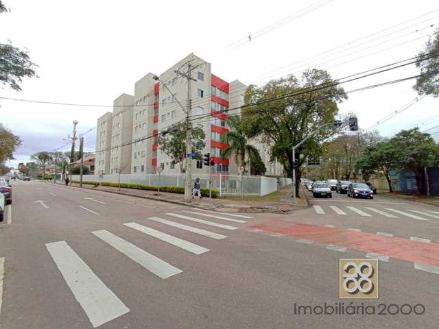 Apartamento 2 quartos e 1 banheiro, para alugar, no bairro Água Verde em Curitiba