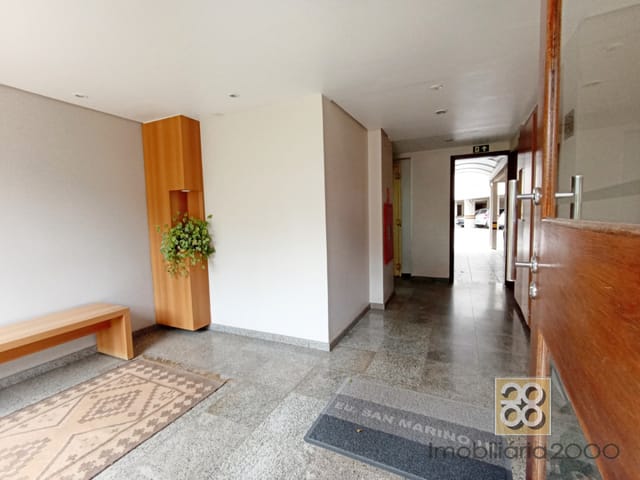 Apartamento 2 quartos e 1 banheiro, para alugar, no bairro Água Verde em Curitiba