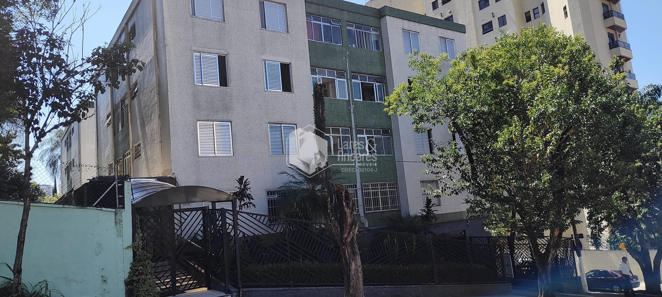 Apartamento à venda com 2 quartos, 62m² - Foto 1