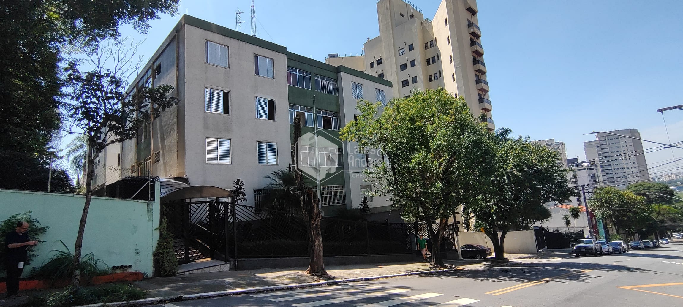 Apartamento à venda com 2 quartos, 62m² - Foto 2