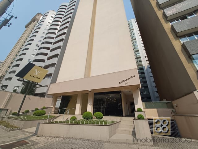 Apartamento 1 quarto e 1 banheiro, à venda, no bairro Batel em Curitiba