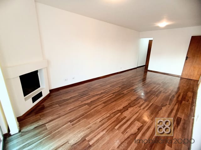 Apartamento 3 quartos e 3 banheiros, para alugar, no bairro Ahú em Curitiba