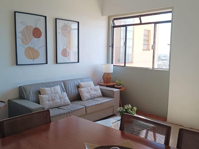 Apartamento com 80m² 2 quartos e 1 banheiro, à venda, no bairro Centro em Londrina
