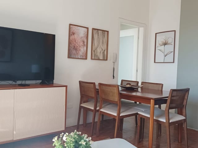 Apartamento com 80m² 2 quartos e 1 banheiro, à venda, no bairro Centro em Londrina