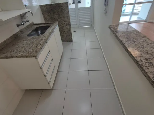 Apartamento com 142m² 3 quartos e 2 banheiros, para alugar, no bairro Gleba Fazenda Palhano em Londrina