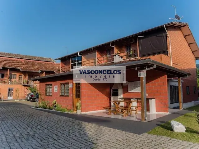 Apartamento 1 quarto e 1 banheiro, à venda, no bairro Martim de Sá em Caraguatatuba