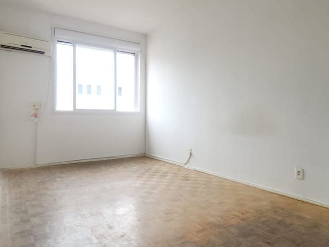 Apartamento 3 quartos e 1 banheiro, à venda, no bairro Centro em Caxias do Sul