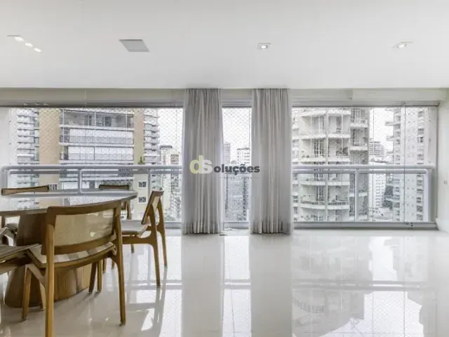 Apartamento 3 quartos e 4 banheiros, à venda, no bairro Vila Nova Conceição em São Paulo