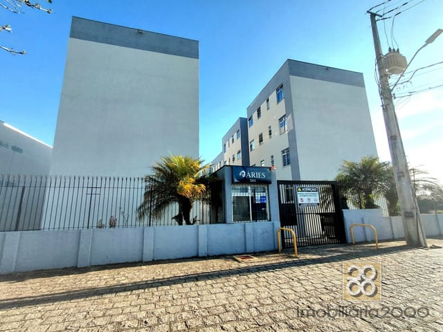 Apartamento 2 quartos e 1 banheiro, para alugar, no bairro Seminário em Curitiba