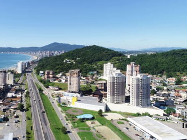 Apartamento à venda, no bairro Tabuleiro dos Oliveiras em Itapema