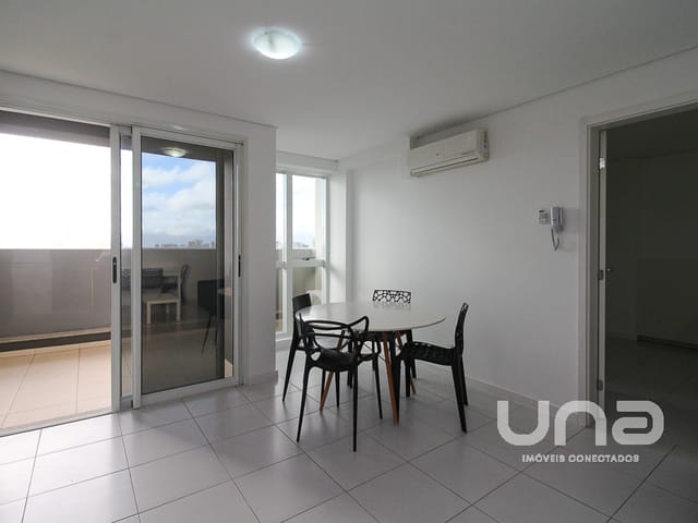 Apartamento 1 quarto e 1 banheiro, para alugar, no bairro Centro Cívico em Curitiba