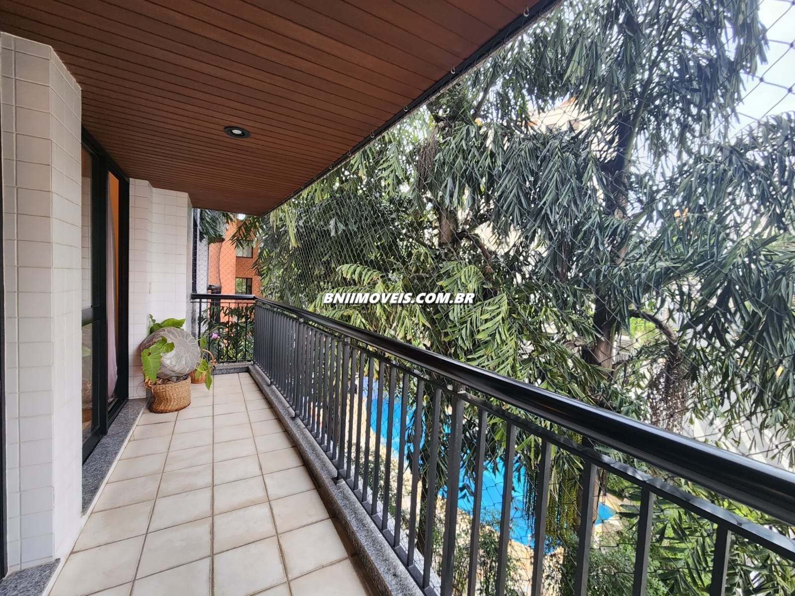 Apartamento à venda e aluguel com 3 quartos, 110m² - Foto 2