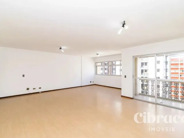 Apartamento 3 quartos e 3 banheiros, à venda, no bairro Água Verde em Curitiba