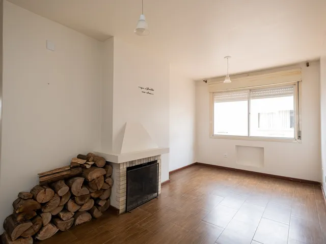Apartamento de 2 Dormitórios para Aluguel no Centro de Pelotas RS, com Conforto, Praticidade, Excelente Localização e Fácil Acesso para sua Rotina Diária