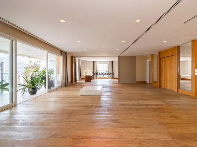 Apartamento 2 quartos e 4 banheiros, à venda, no bairro Itaim Bibi em São Paulo