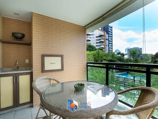 Apartamento com 192m² 3 quartos e 4 banheiros, à venda, no bairro Vila Suzana em São Paulo