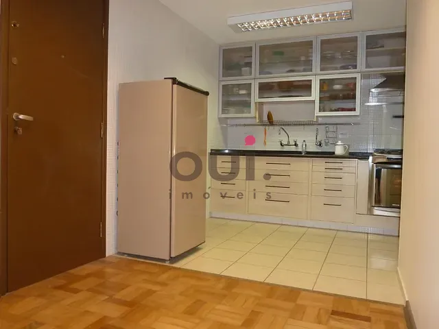 Apartamento com 181m² 3 quartos e 3 banheiros, à venda, no bairro Itaim Bibi em São Paulo