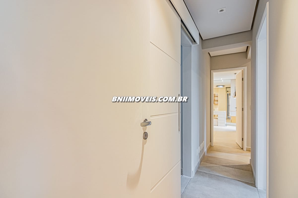 Apartamento para alugar com 4 quartos, 130m² - Foto 14