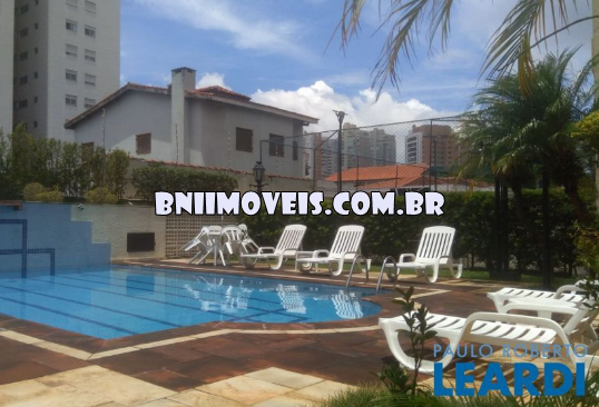 Apartamento para alugar com 3 quartos, 150m² - Foto 37