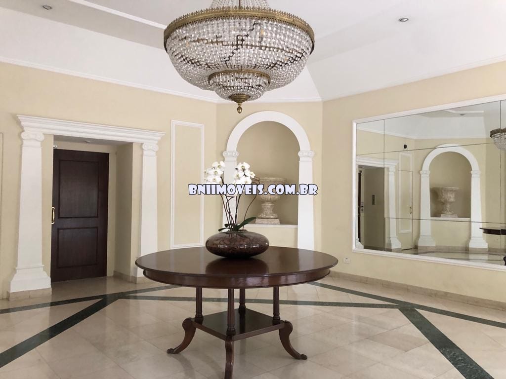 Apartamento para alugar com 3 quartos, 150m² - Foto 7