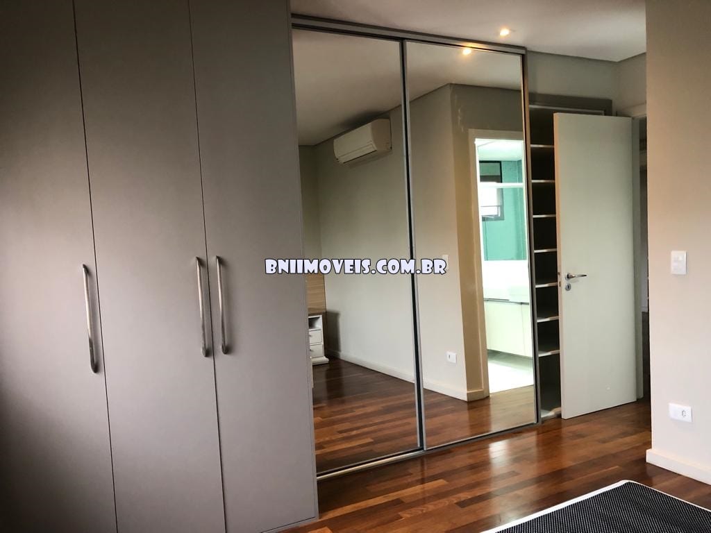 Apartamento para alugar com 3 quartos, 150m² - Foto 16
