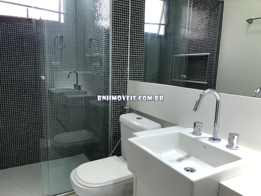 Apartamento para alugar com 3 quartos, 150m² - Foto 31