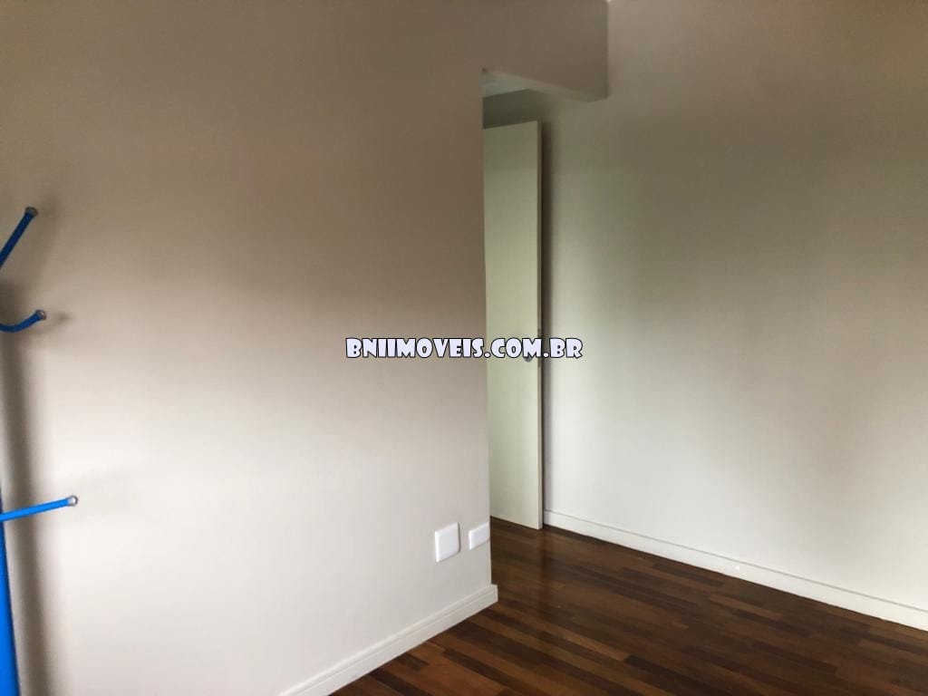 Apartamento para alugar com 3 quartos, 150m² - Foto 20