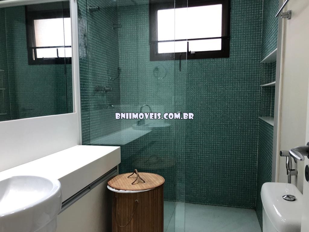 Apartamento para alugar com 3 quartos, 150m² - Foto 25